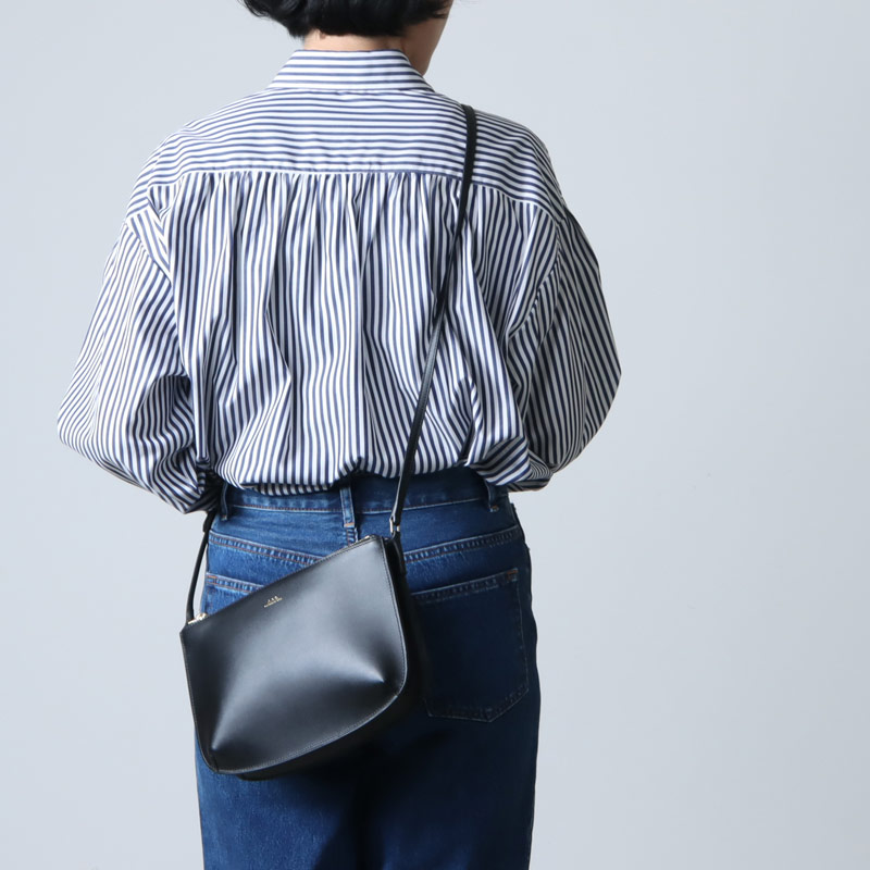 A.P.C.(ڡ) SAC SARAH