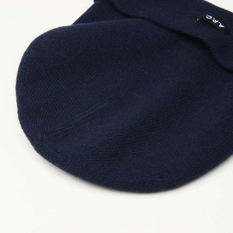 A.P.C.(ڡ) BONNET