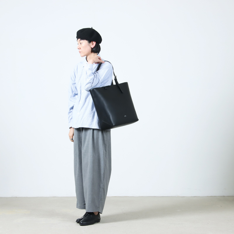 A.P.C.(ڡ) CABAS NINO SMALL