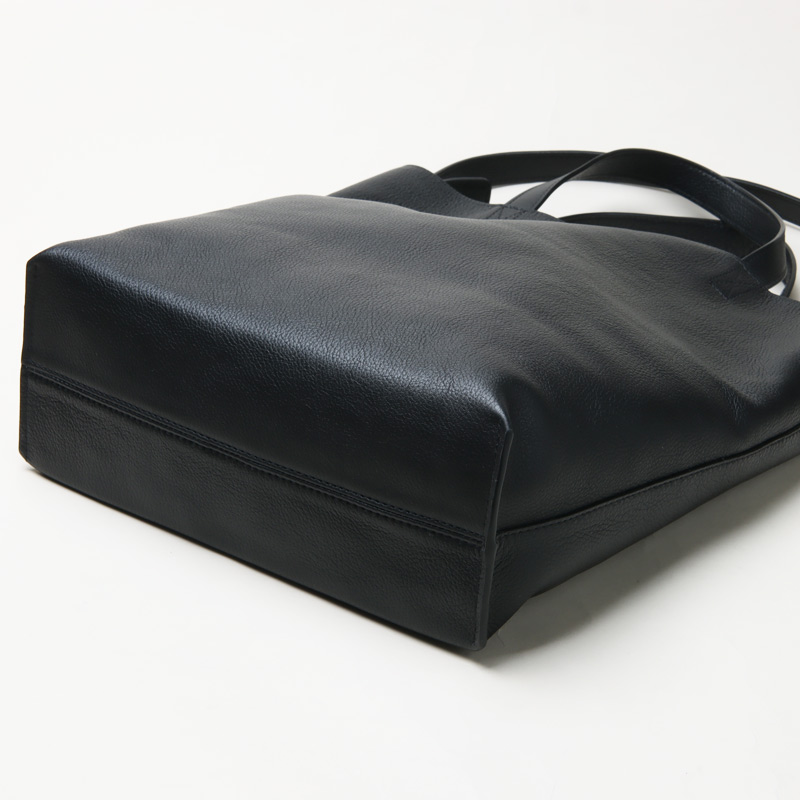 A.P.C.(ڡ) CABAS MAIKO MEDIUM