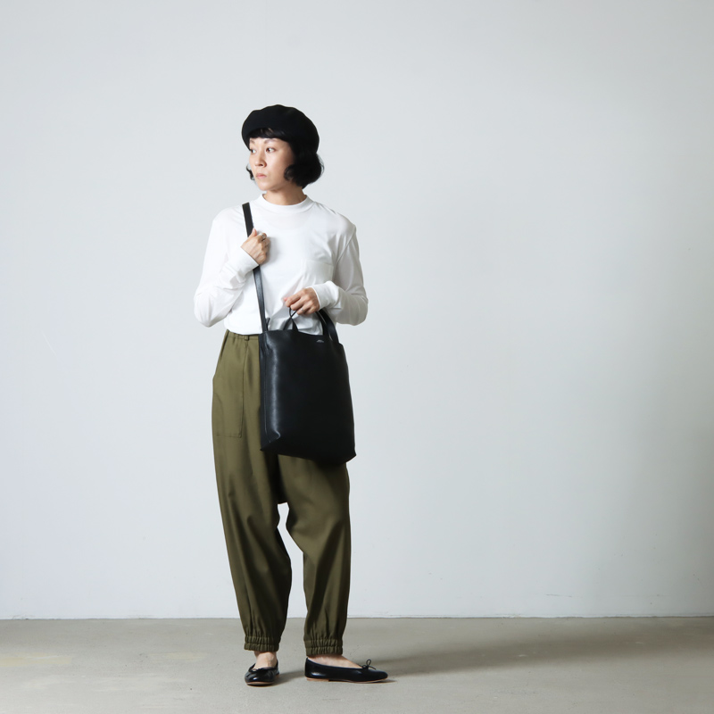 A.P.C.(ڡ) CABAS MAIKO MEDIUM