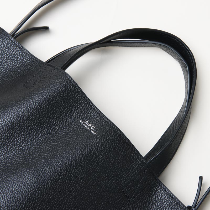 A.P.C.(ڡ) CABAS MAIKO MEDIUM