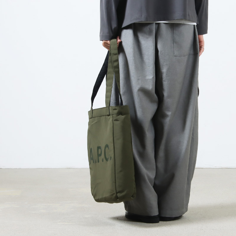 A.P.C.(ڡ) TOTE LOU REVERSIBLE