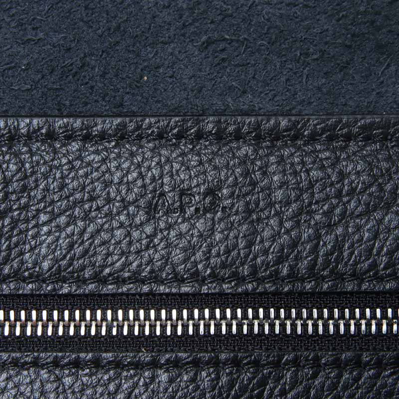 A.P.C.(ڡ) CABAS MAIKO