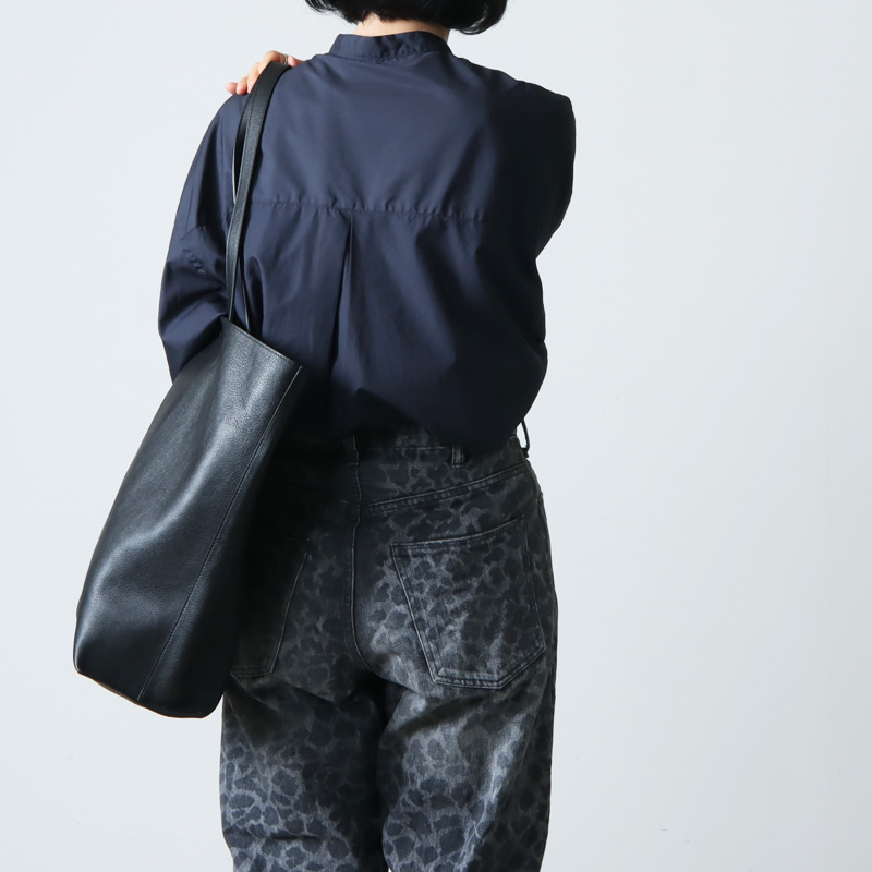 A.P.C.(ڡ) CABAS MAIKO