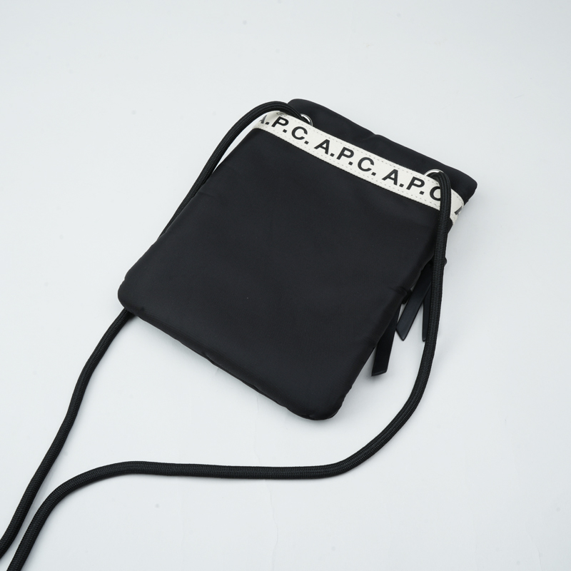 A.P.C.(ڡ) NECK POUCH REPEAT-NYLON
