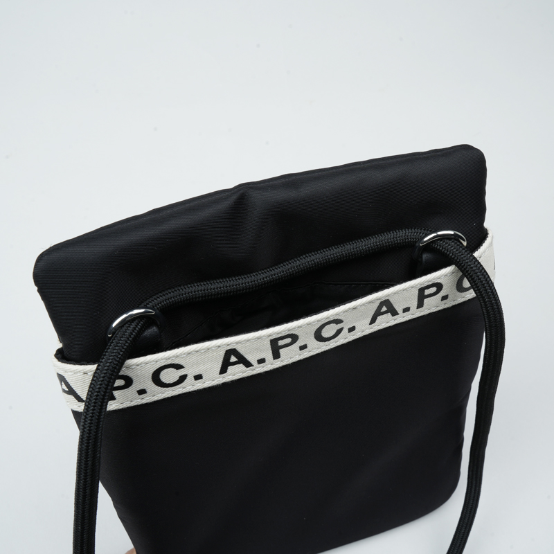 A.P.C.(ڡ) NECK POUCH REPEAT-NYLON