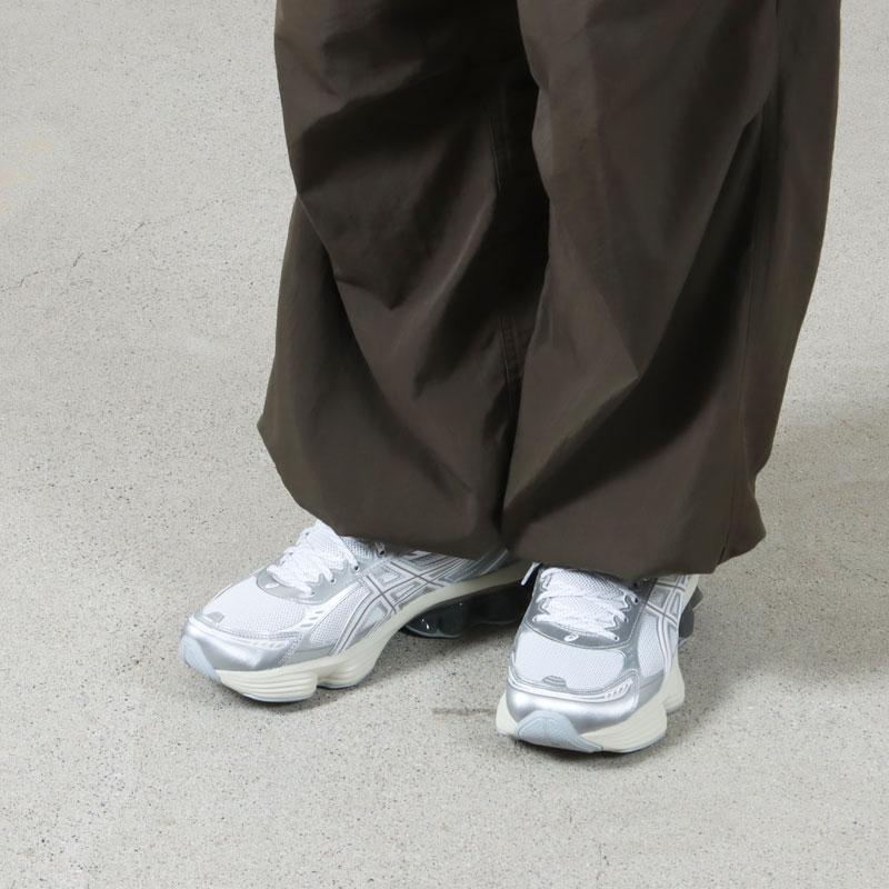 ASICS(å) GEL-KINETIC FLUENT
