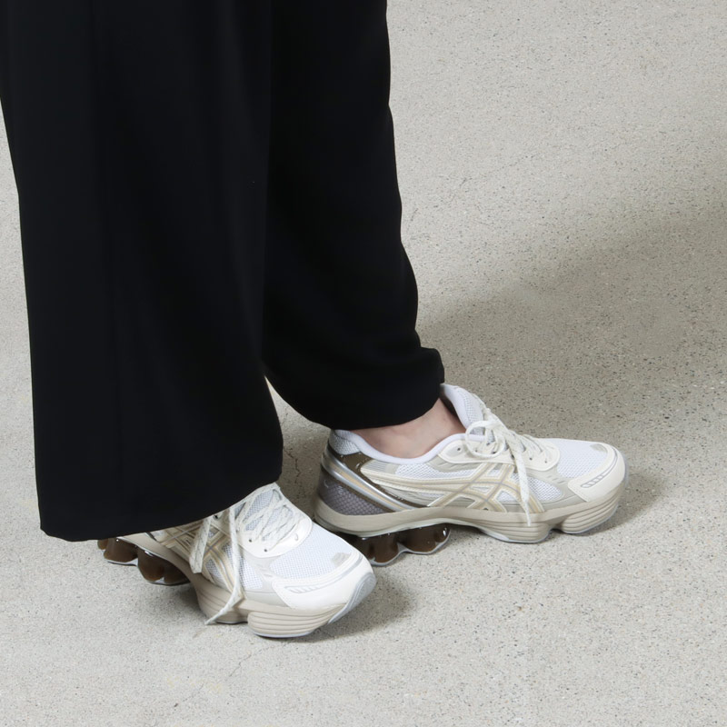 ASICS(å) GEL-KINETIC FLUENT