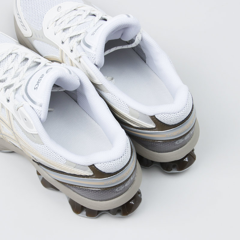 ASICS(å) GEL-KINETIC FLUENT