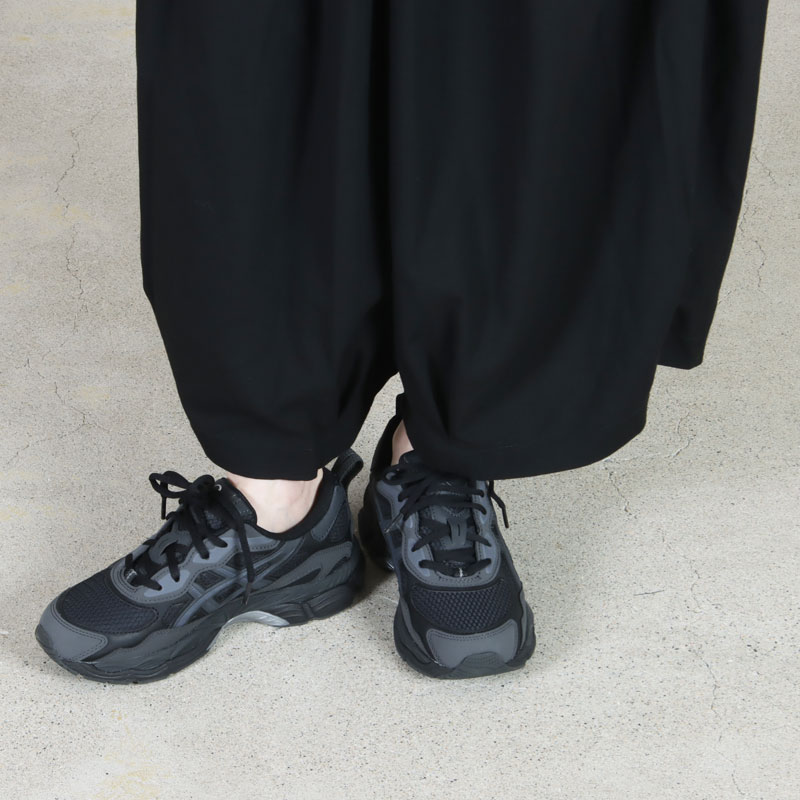 ASICS(å) GEL-NYC RGD