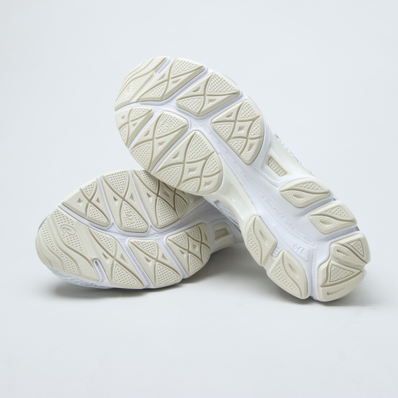 ASICS(アシックス) GEL-CUMULUS 16