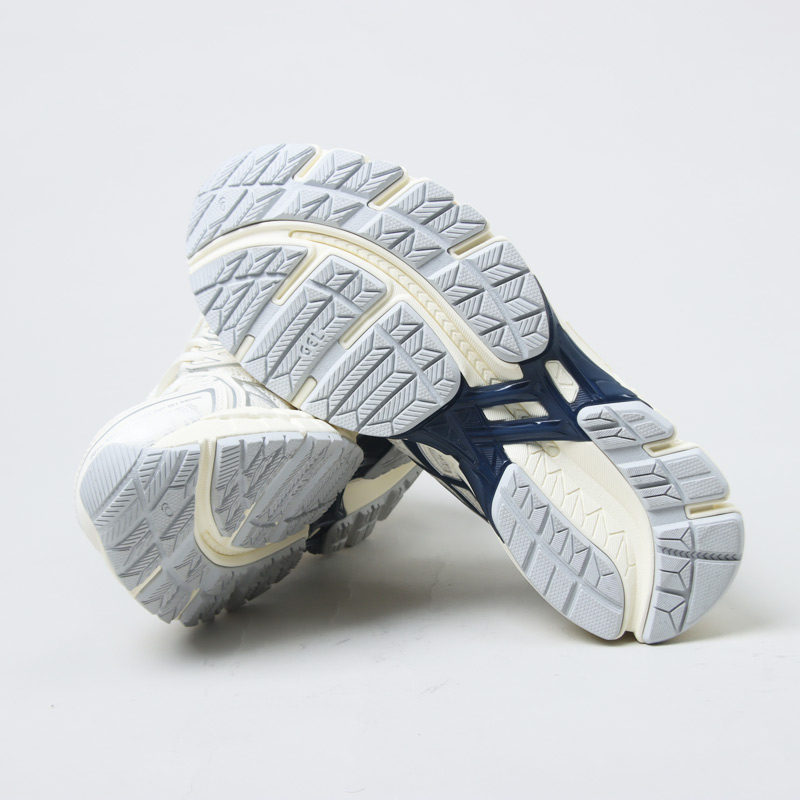 ASICS(�����å���) GEL-KAYANO 20