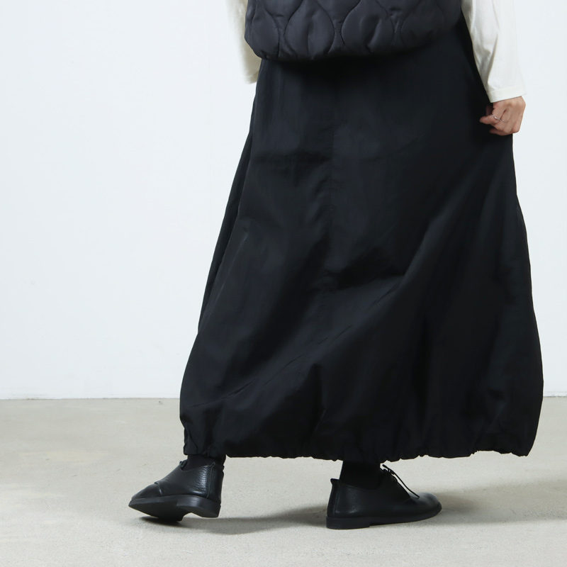 AXESQUIN() NYLON TAFFTA EASY SKIRT