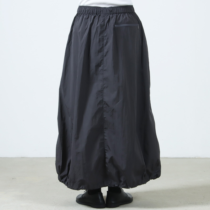 AXESQUIN() NYLON TAFFTA EASY SKIRT