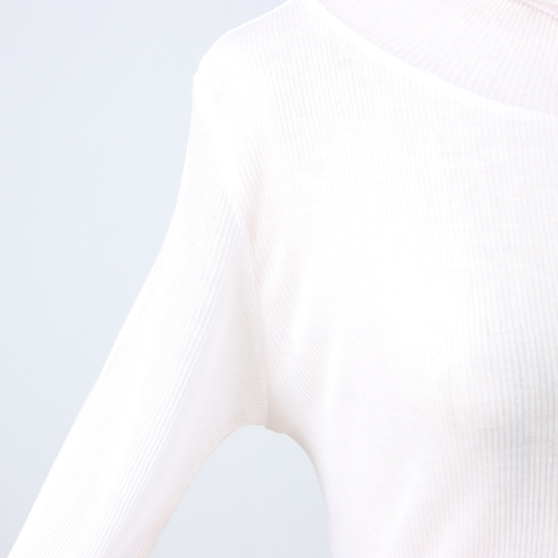 BATONER(Хȥʡ) MELTY RIB HIGH NECK LONG SLEEVE T-SHIRT