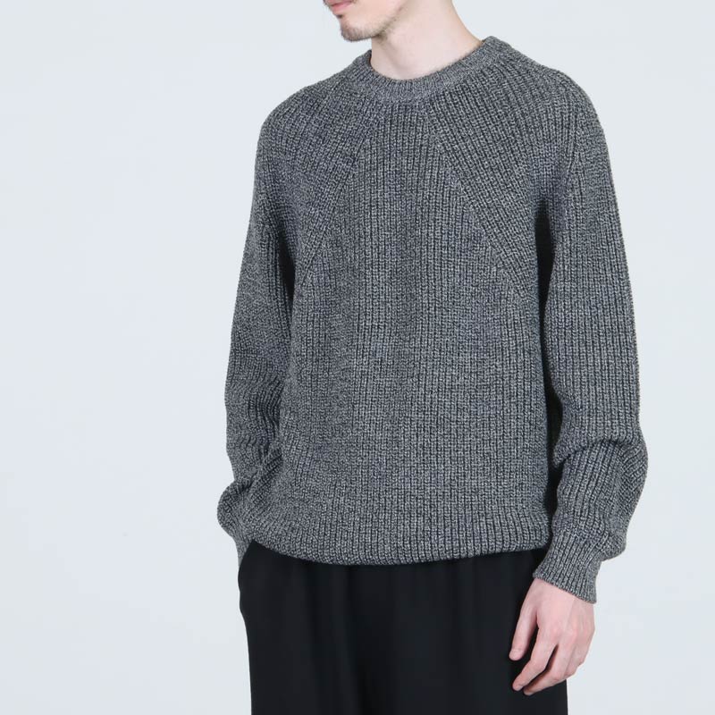 BATONER(Хȥʡ) SIGNATURE CREW NECK