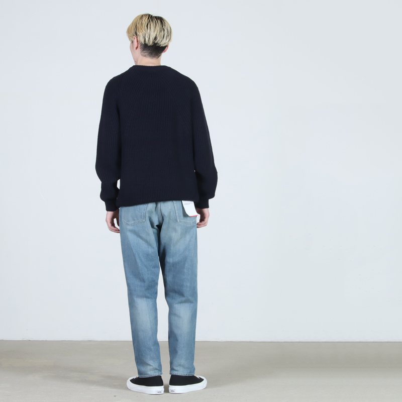 BATONER(Хȥʡ) SIGNATURE CREW NECK