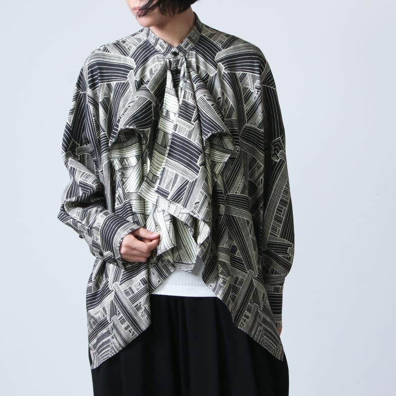 beautiful people (ビューティフルピープル) geometric satinflare blouse /  ジオメトリックサテンフレアブラウス