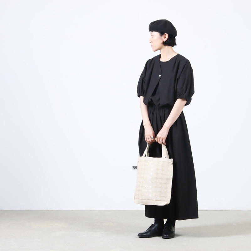 BINDU(ӥɥ) Polyester / Dot Jacquard Reverse Tote Bag