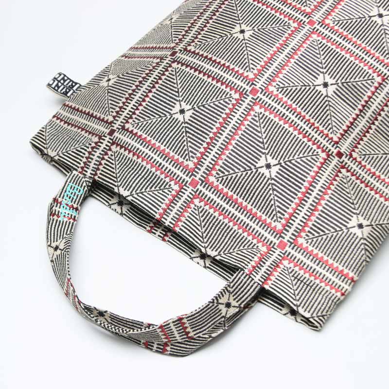 BINDU(�ӥ�ɥ���) Crochet Jacquard Tote Bag