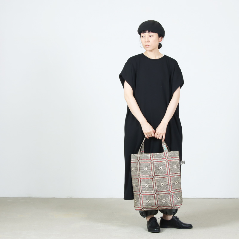 BINDU(�ӥ�ɥ���) Crochet Jacquard Tote Bag