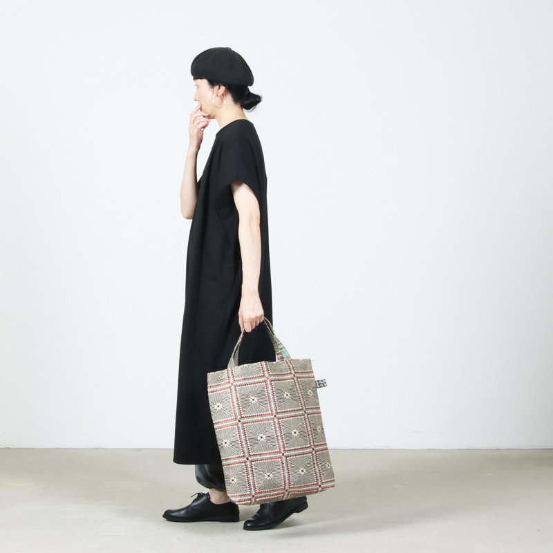 BINDU(�ӥ�ɥ���) Crochet Jacquard Tote Bag