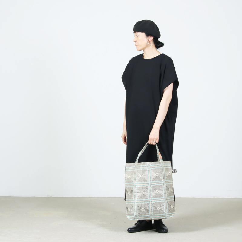 BINDU(�ӥ�ɥ���) Crochet Jacquard Tote Bag