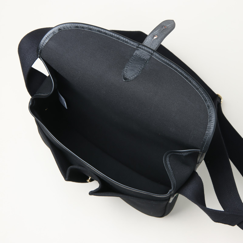 Brady(�֥�ǥ�) STOUR ���������Хå�