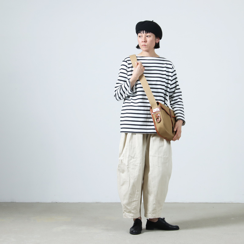 Brady(�֥�ǥ�) STOUR ���������Хå�