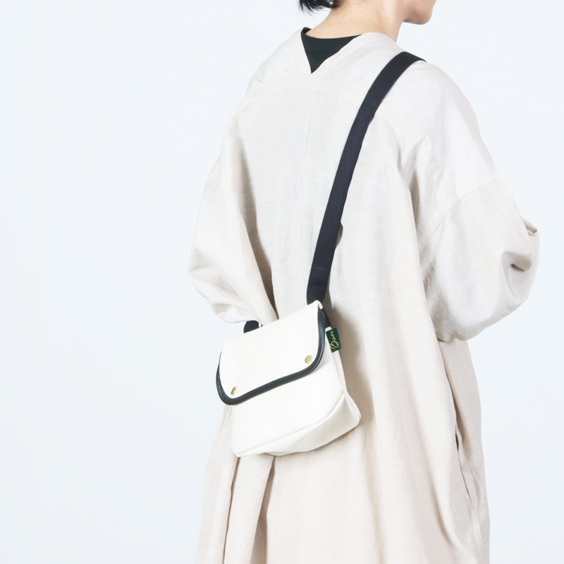 Brady(�֥�ǥ�) AVON MINI ���������Хå�