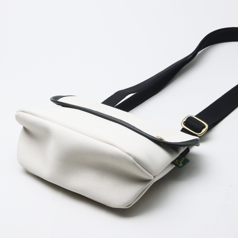 Brady(�֥�ǥ�) AVON MINI ���������Хå�