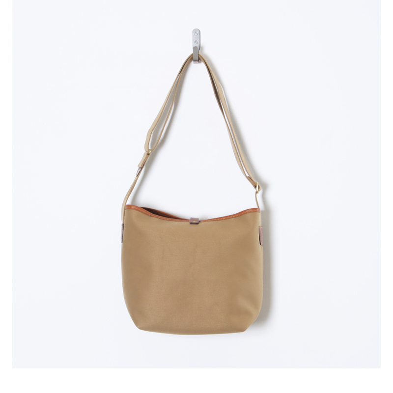 Brady(�֥�ǥ�) ASHDOWN MEDIUM ���������Хå� 