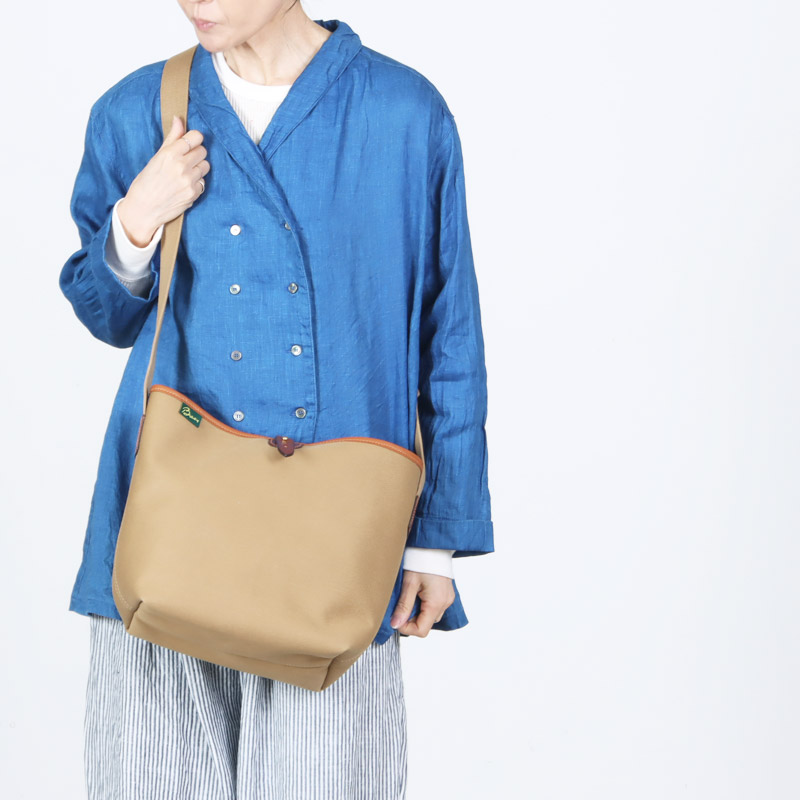 Brady(�֥�ǥ�) ASHDOWN MEDIUM ���������Хå� 