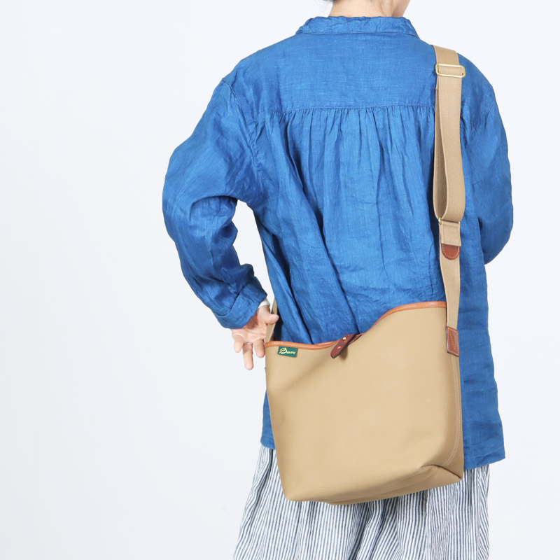 Brady(�֥�ǥ�) ASHDOWN MEDIUM ���������Хå� 