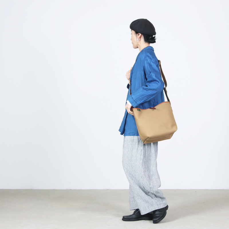 Brady(�֥�ǥ�) ASHDOWN MEDIUM ���������Хå� 