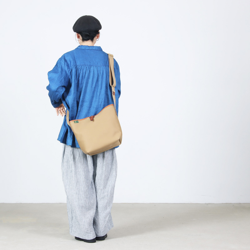 Brady(�֥�ǥ�) ASHDOWN MEDIUM ���������Хå� 