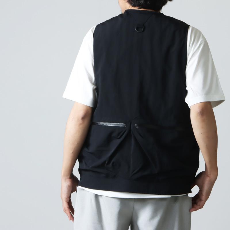 COMFY OUTDOOR GARMENT (コムフィアウトドアガーメント) OVERLAY VEST