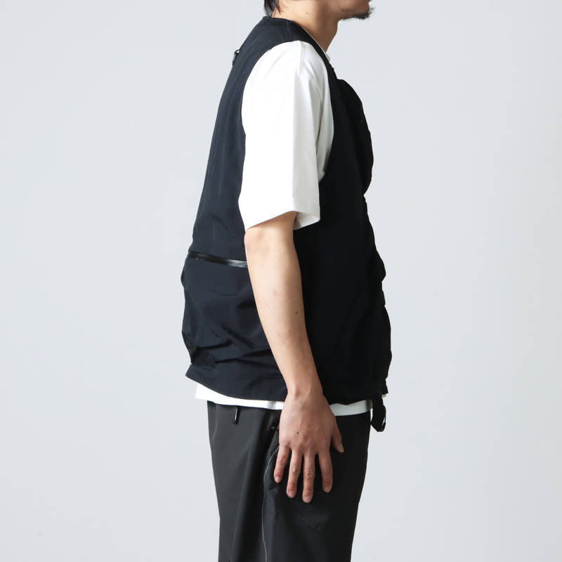 COMFY OUTDOOR GARMENT (コムフィアウトドアガーメント) OVERLAY VEST 