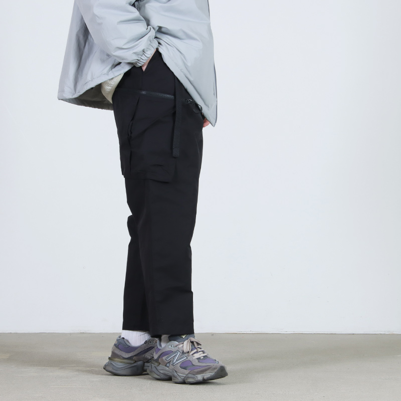 COMFY OUTDOOR GARMENT(コムフィアウトドアガーメント) WEIRD PANTS