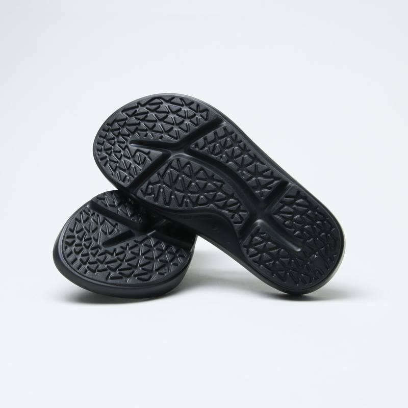 COMFY OUTDOOR GARMENT(����ե������ȥɥ���������) CMF RECOVERY SANDAL