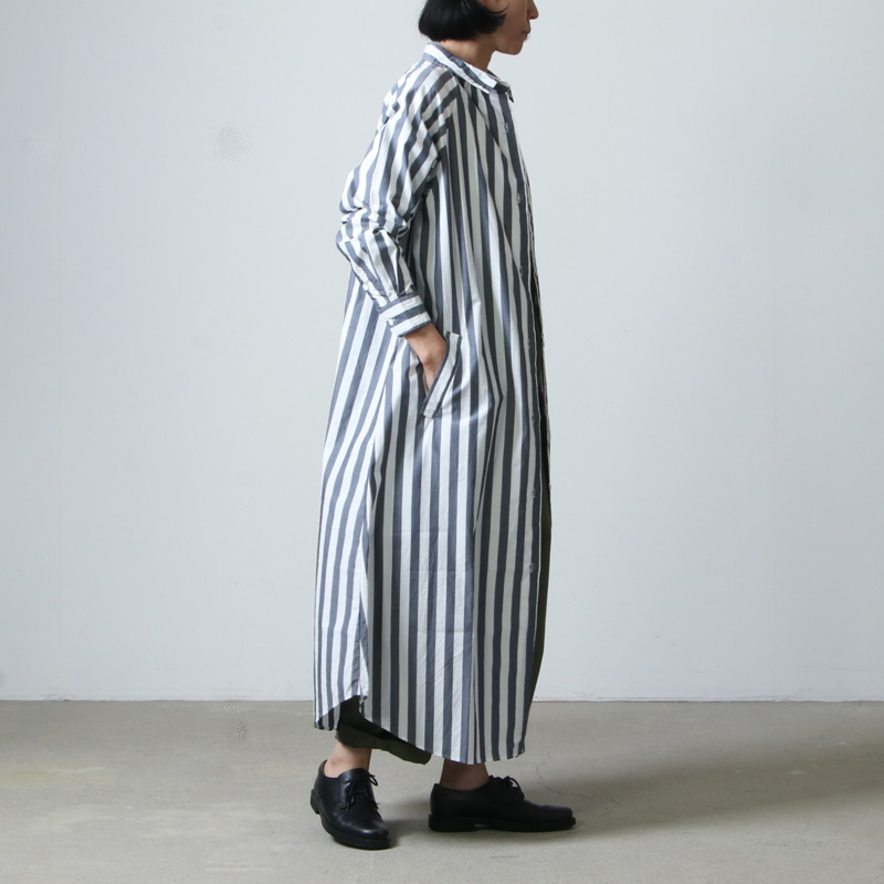 Commencement(󥹥) Stripe over shirts onepiece