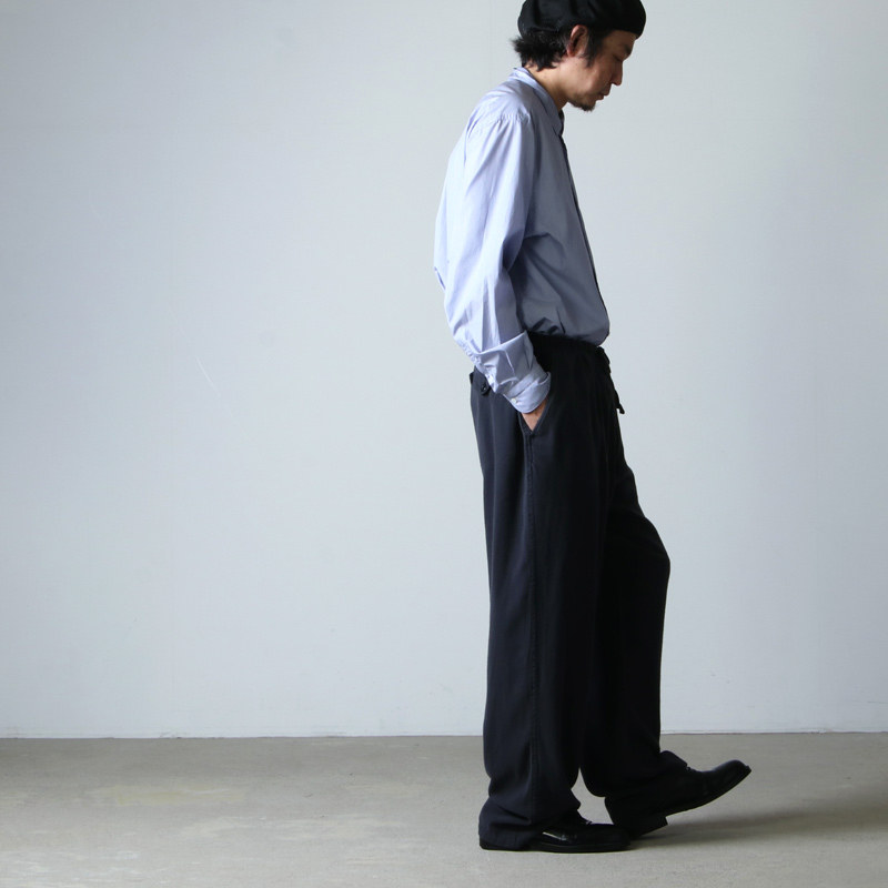 COMOLI (コモリ) シルクネル ドローストリングパンツ