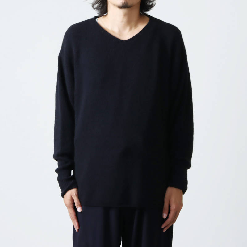 comoli カシミヤ　vネックニットトップス