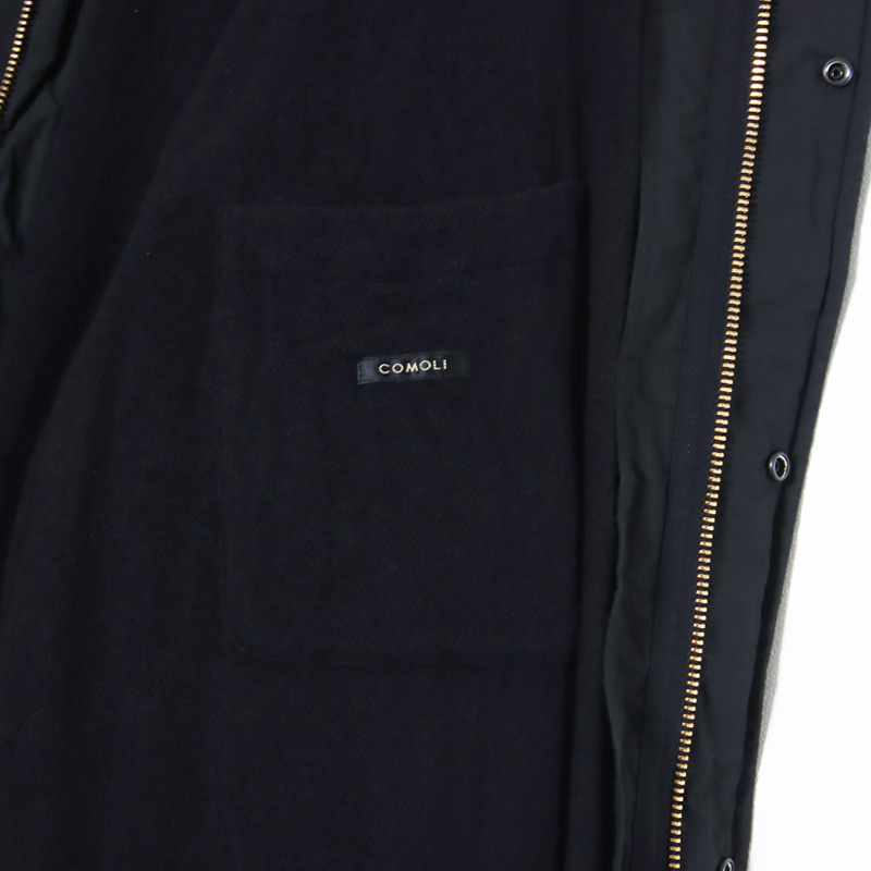 COMOLI(コモリ) コットンナイロン ミリタリーフーデッドコート