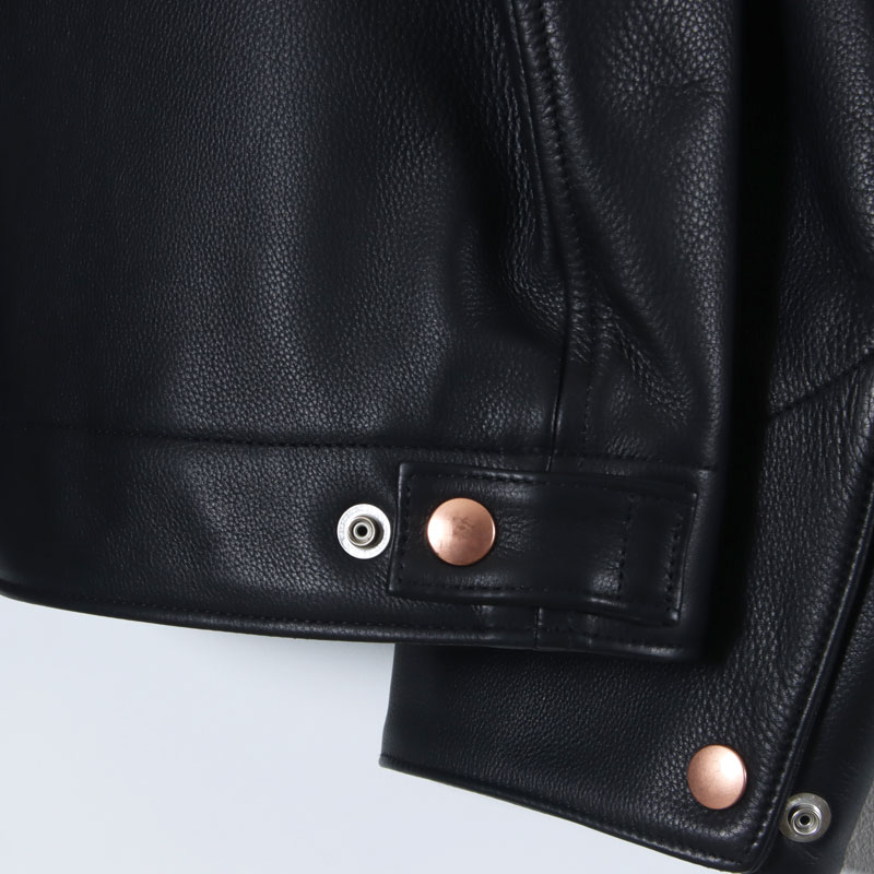 COMOLI(コモリ) カーフスキン ジップショートジャケット