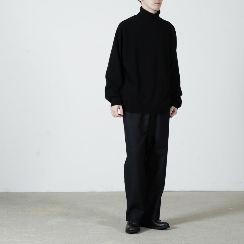 COMOLI (コモリ) ウールサージ パンツ