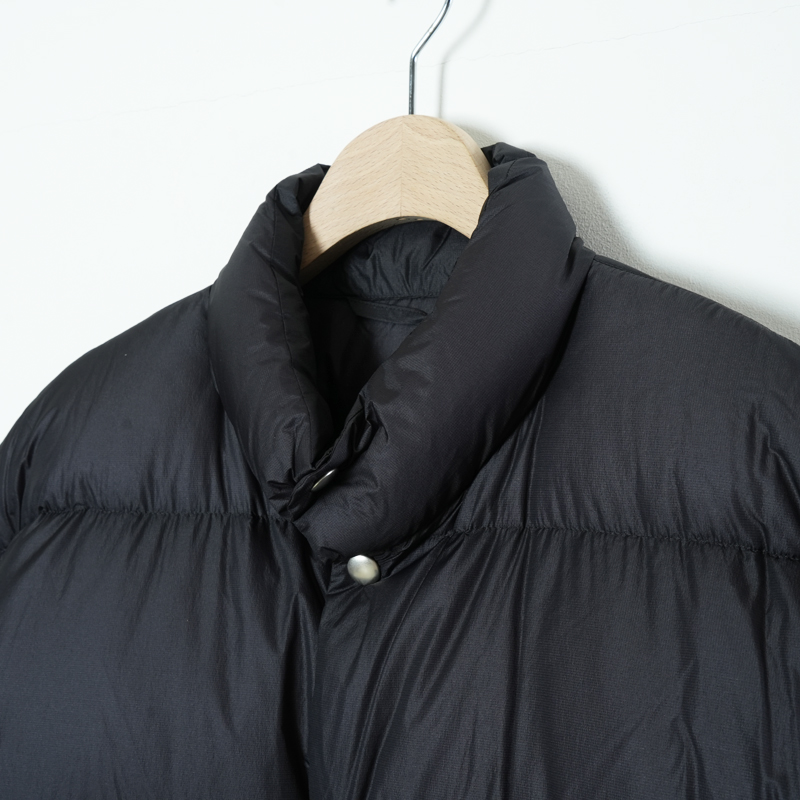 COMOLI (コモリ) ダウン ジャケット
