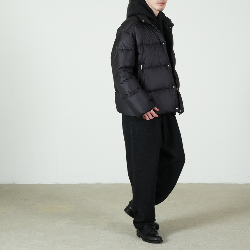 COMOLI コモリ ダウンジャケット　24aw size2 ダウン 24AW comoli コモリ ダウンジャケット ブラック サイズ2｜Yahoo!フリマ