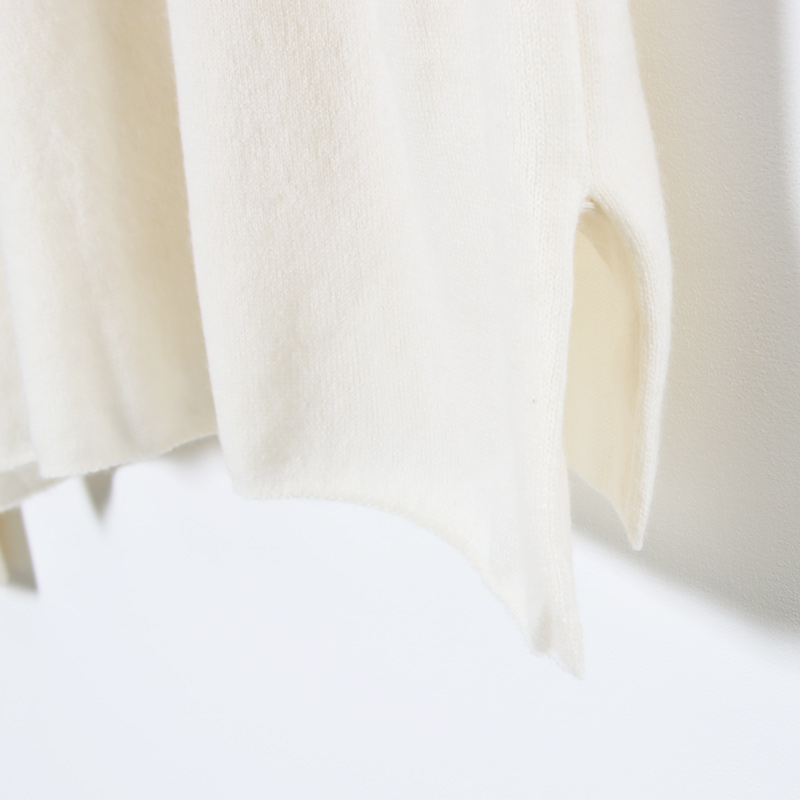 COMOLI(�����) �����ߥ��»� �����˥å�